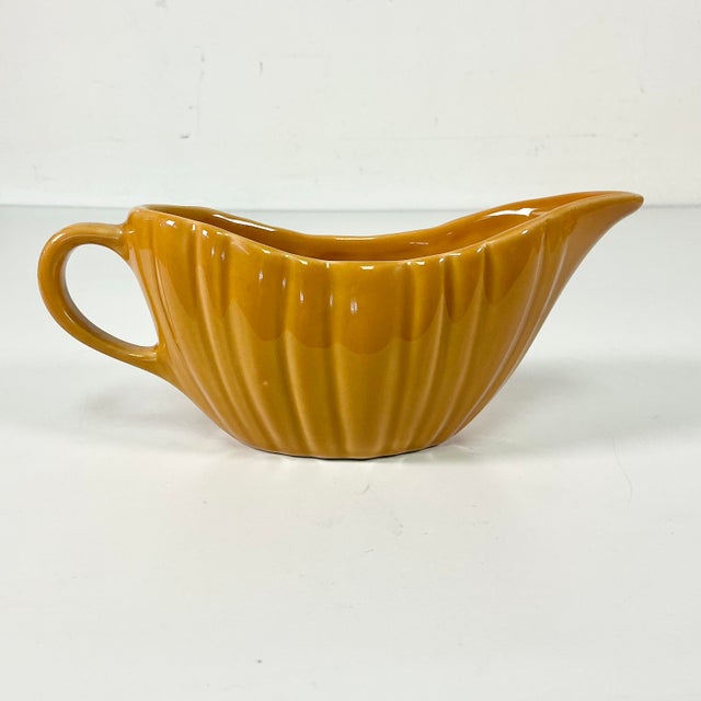 1990s Vintage Portuguese Majolica Ceramic Pumpkin Gravy Sauce Boat, Halloween & Thanksgiving For Sale - Image 9 of 12