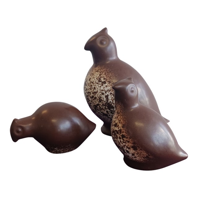 ​Mid-Century Howard Pierce California Pottery Quail Family - Set of 3 For Sale