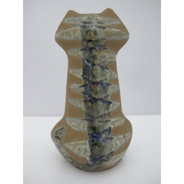 Mid 20th Century Lisa Larson Gustavsberg Sweden Lilla Zoo Series Sitting Cat Pottery Figurine For Sale - Image 5 of 9