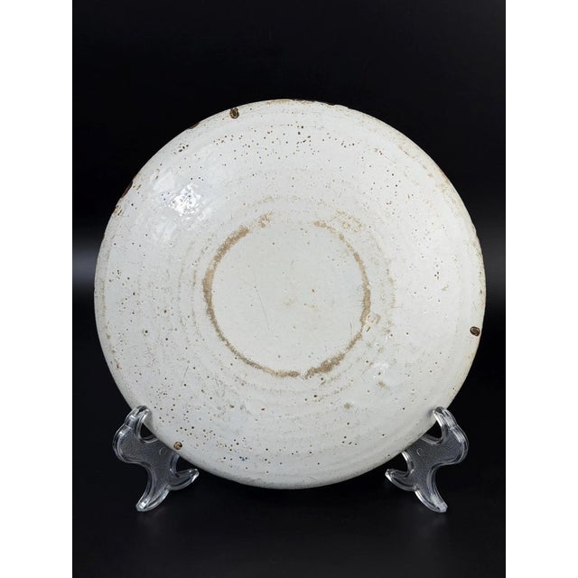 Dutch Delft Blue and White Plate with Hand Painted Chinoiserie, 17th Century For Sale - Image 9 of 10