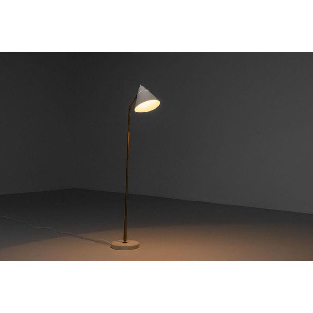 Vintage Italian 331 Floor Lamp by Giuseppe Ostuni for Oluce, 1950 For Sale - Image 3 of 17
