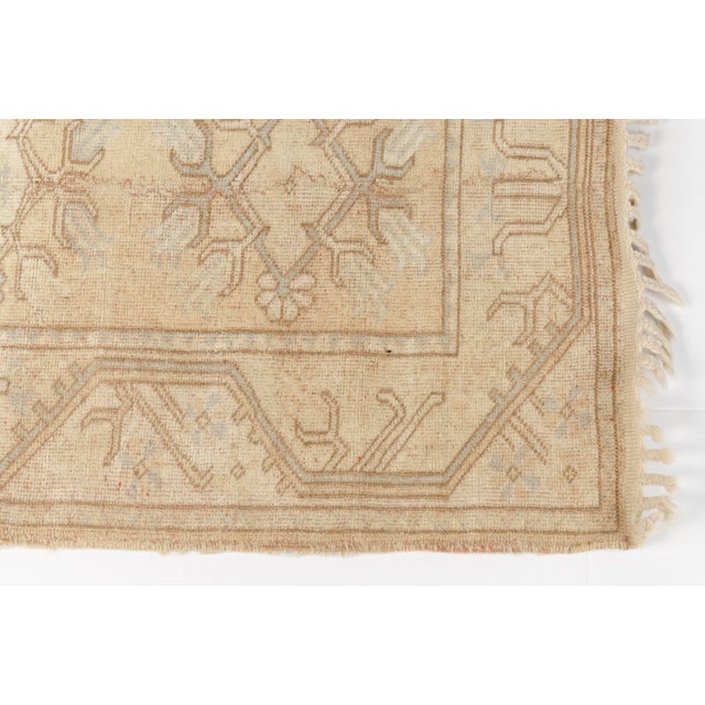Textile Mid 20th Century Low Pile Wool Carpet for Neutral Interiors For Sale - Image 7 of 10