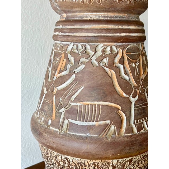 Vintage Etched Terra Cotta Table Lamp For Sale In Dallas - Image 6 of 8
