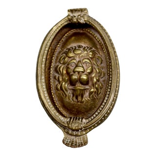 Vintage English Brass Lion Head Door Knocker — Oval Regency Style Lion Mask Knocker, Made in England For Sale