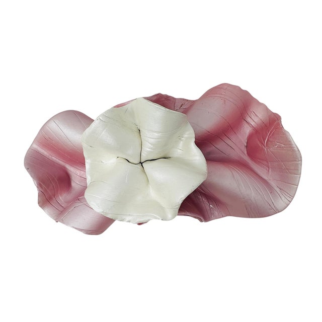 Large 15" Keith Fortley Signed Post-Modern Sculptural Flower Centerpiece – Pink & Opalescent White For Sale - Image 4 of 17