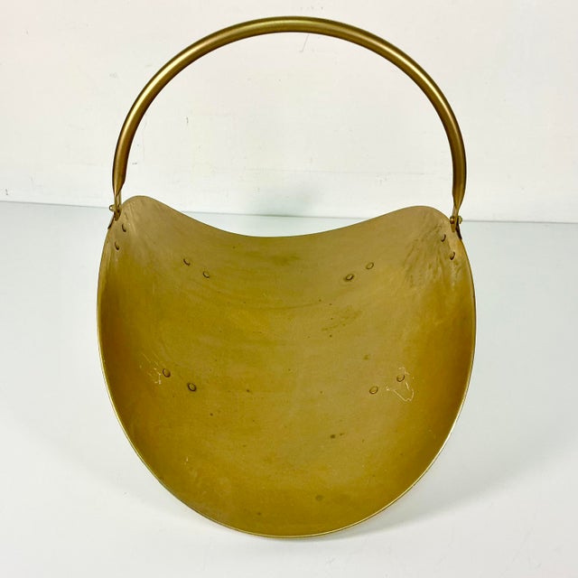 Mid-Century Federal Arts & Crafts Old Gold Matte Finish Firewood Holder With Paw Feet. For Sale - Image 9 of 11
