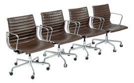 Example of Eames Chairs
