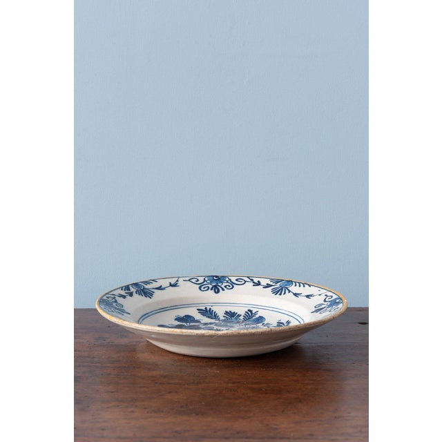 18th Century Dutch Delftware Blue and White Floral Plates, Set of 4 For Sale - Image 9 of 18