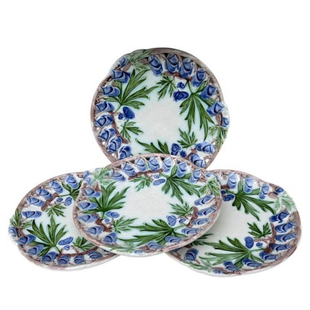 1900 - 1909 Majolica Reticulated Purple Flowers Plate Villeroy & Boch, Circa 1900 For Sale - Image 5 of 6