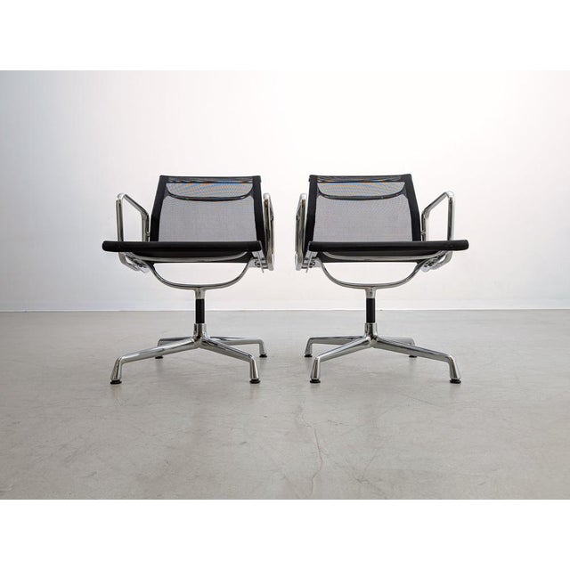 Postmodern EA108 Office Chairs in Mesh by Charles & Ray Eames for Vitra, Set of 2 For Sale - Image 3 of 10