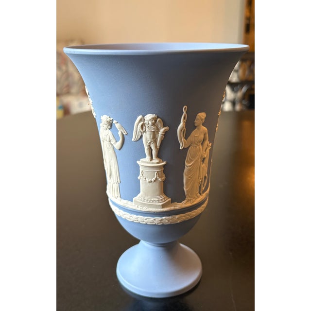 Wedgwood 1960s Wedgwood Jasperware Neoclassical Pedestal Vase For Sale - Image 4 of 8