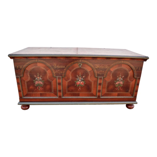 Mid 19th Century Pine Trunk or Blanket Chest in Original Decorative Paint For Sale