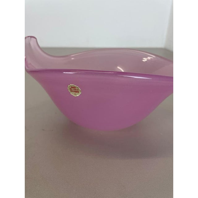Large Italian Shell Bowl in Pink Opaline Murano Glass, 1970s For Sale - Image 10 of 18