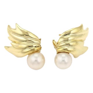 Tiffany & Co. Pearls 18k Yellow Gold Leaf Design Post Earrings, 2 Pieces For Sale