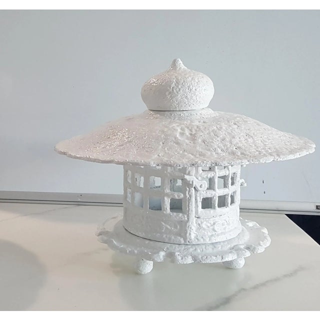 1960s White Gloss Enamel Cast Iron Pagoda Garden Lanterns - a Pair For Sale - Image 4 of 9