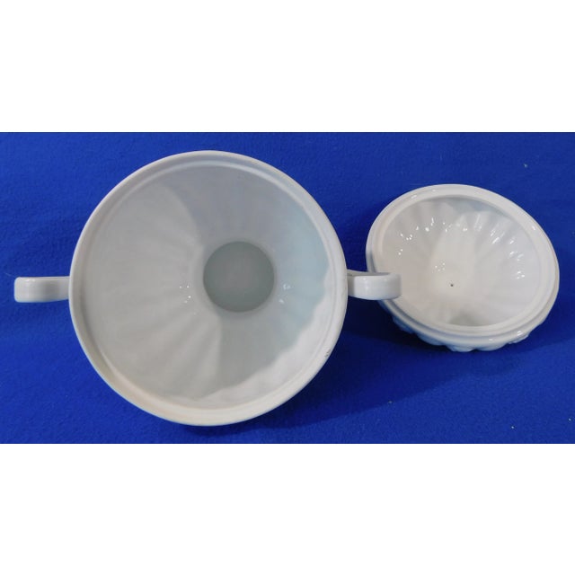 Vintage Kaldun & Bogle White Porcelain Floral Covered Compote Acorn Finial For Sale - Image 4 of 10