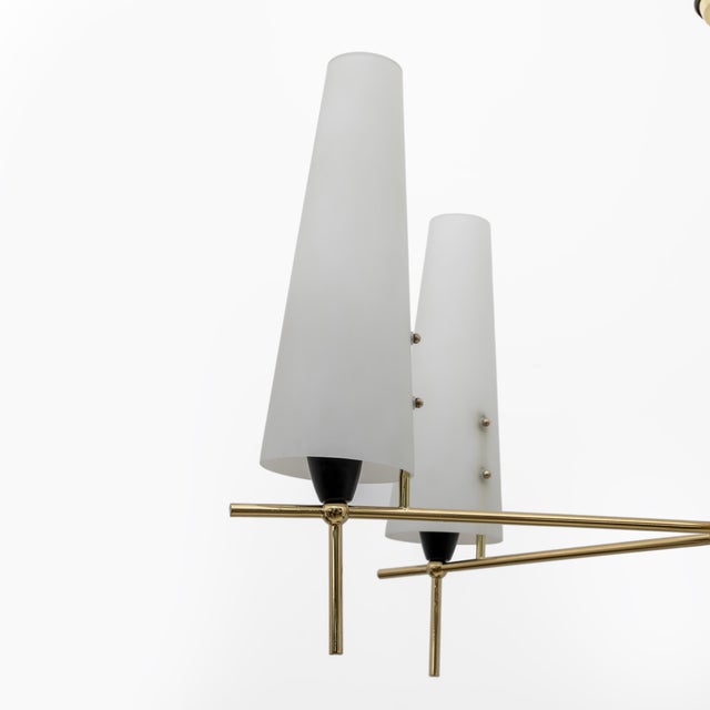 Mid-Century Italian Modern Brass and Opaline Glass Chandelier in the style of Stilnovo, 1960 For Sale - Image 6 of 8