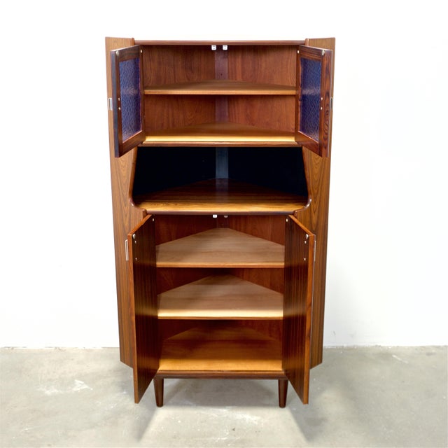 Mid-Century Modern 1950s Danish Rosewood Corner Cabinet W/ Indigo Stained Glass Doors For Sale - Image 3 of 16