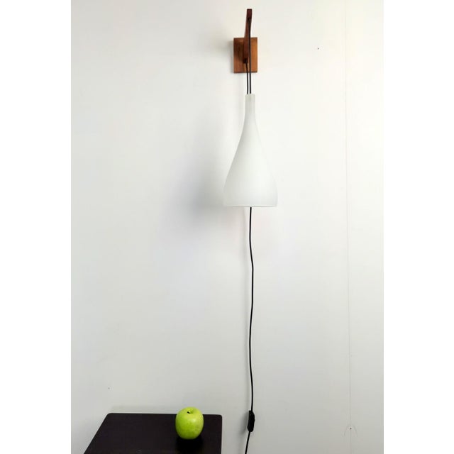 Vintage Tear Drop Wall Lamp in Teak and White Glass, Denmark, 1960s For Sale - Image 6 of 14