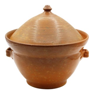 Circa 1921-1959 American 1st Period Jugtown Stamped Pottery Covered Soup Tureen For Sale