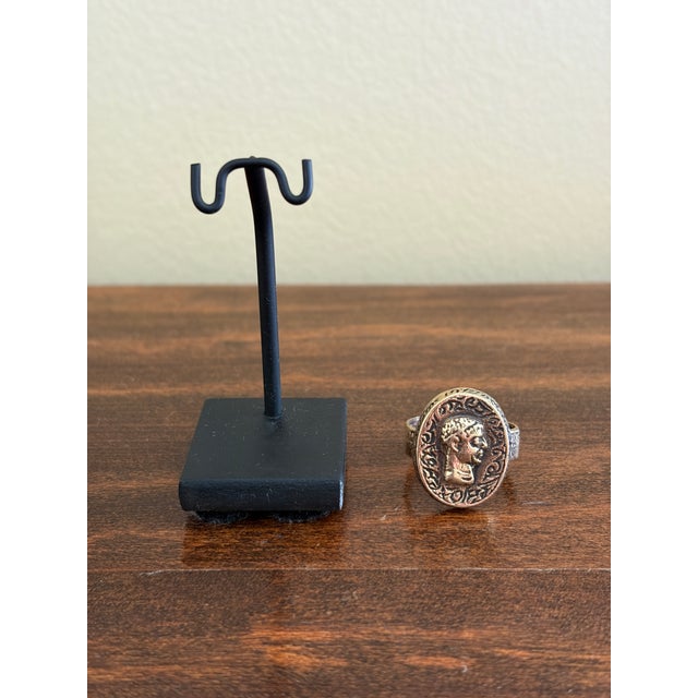 Metal Ancient Roman Portrait Signet Ring on Custom Museum Mount For Sale - Image 7 of 12