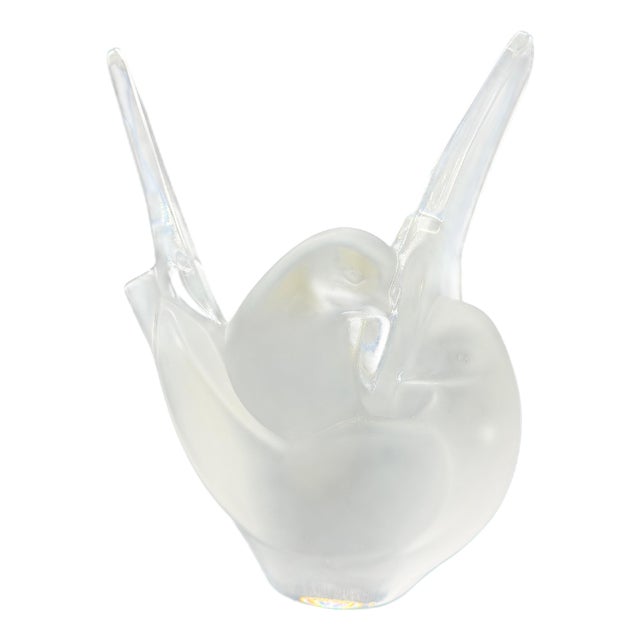 Sylvie Vase in Satin Crystal Depicting Two Doves from Lalique, 1950s For Sale