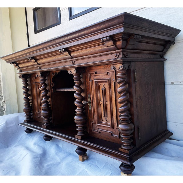 Antique Oak Buffet with Twisted Wooden Balusters, 1890-1910 For Sale - Image 4 of 18