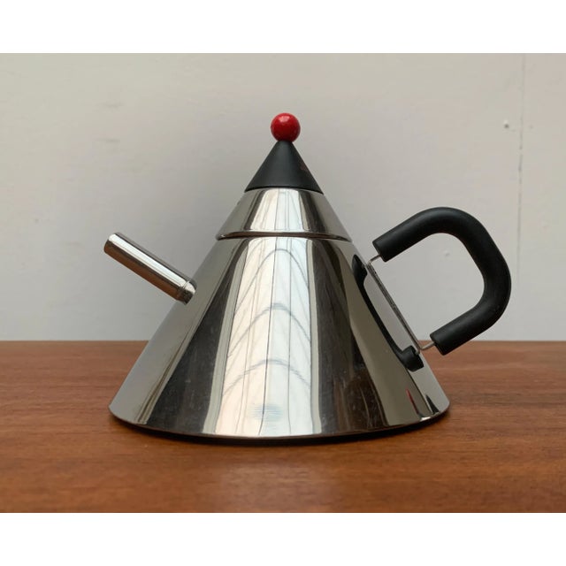 Japanese Postmodern Stainless Steel Kettle, Set of 2, in Very Good conditions. Designed 1980 to 1989