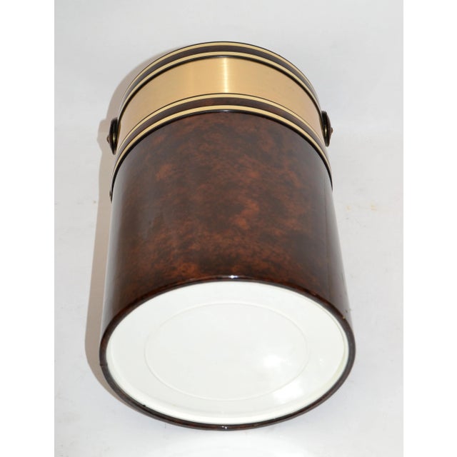 1970s Morgan Bucket Brigade Insulated Brass & Tortoise Pattern Ice Bucket For Sale - Image 10 of 13