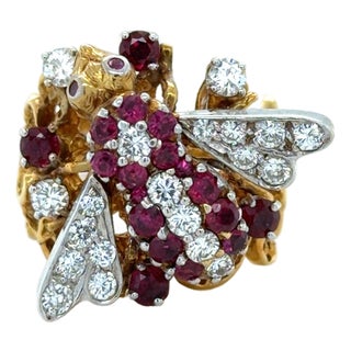 Vintage Herbert Rosenthal, Ruby and Diamond Bee Ring, 18k Yellow and White Gold, , Size 5.75 For Sale