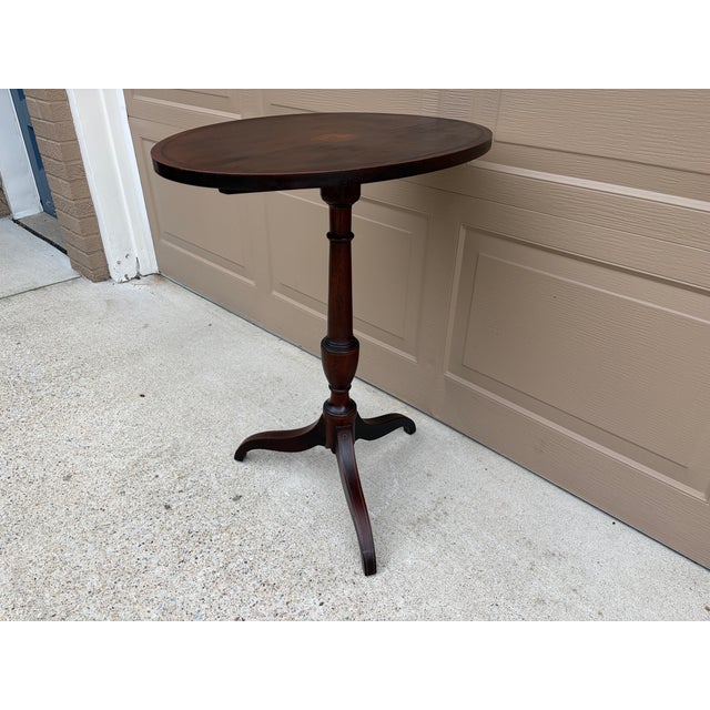 1938 American Museum Collection Federal Mahogany Tilt-Top Table With Eagle Inlay For Sale In South Bend - Image 6 of 17
