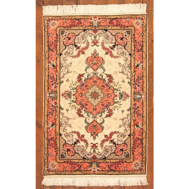 Red Middle Eastern Rug in Wool For Sale - Image 8 of 9