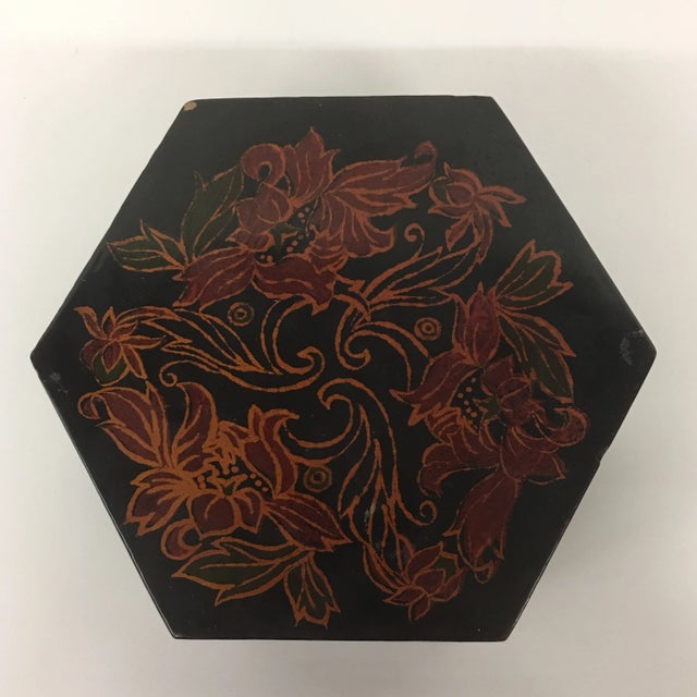 A vintage lacquer box with beautiful cinnabar interior made exclusively for Lillian Vernon back in the 60s. Only a couple...