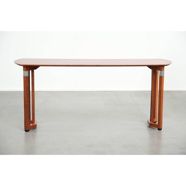 This special Art Deco design side table by Schuitema from the Decoforma series has a stylish and characterful appearance....