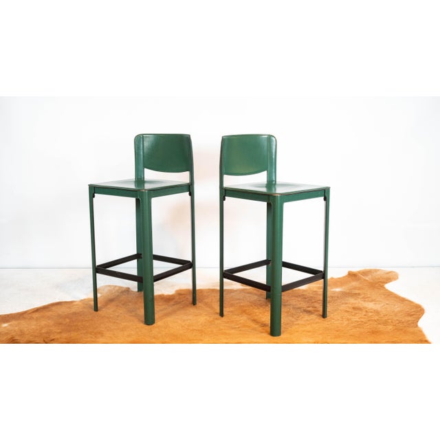 Matteo Grassi 1980s Mid-Century Matteo Grassi Green Saddle Leather Sistina Counter Stools - A Pair For Sale - Image 4 of 16
