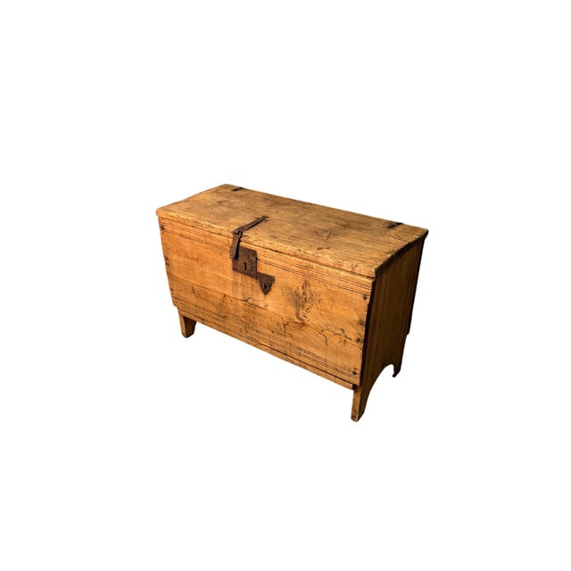 Antique 18th-century Swiss pine chest from Gressoney-Saint-Jean, at the foot of Monte Rosa. An authentic expression of...