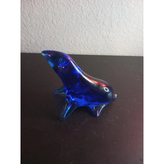 1980s Cobalt Blue Art Glass Sea Lion Figurine For Sale - Image 4 of 6