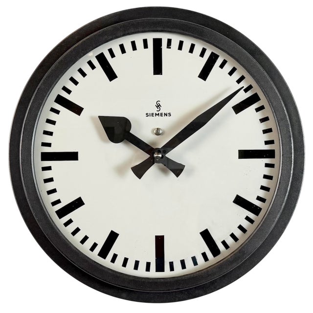 Black Industrial Factory Wall Clock from Siemens, 1950s For Sale - Image 17 of 17