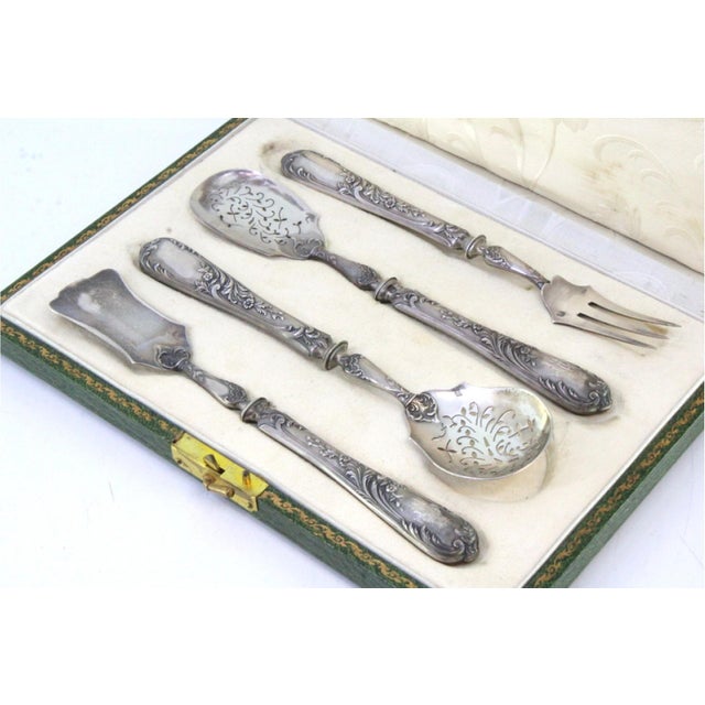 Silver Dessert Pieces with Cut-Out Shells and Embossed Handles with Floral Motifs, Set of 4 For Sale - Image 4 of 7