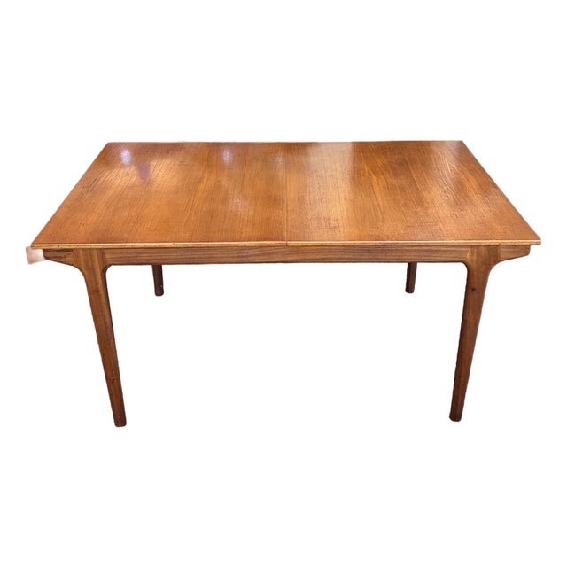 European Mid 20th Century Extending Dining Table With Double Butterfly Leaf by McIntosh, c.1960 For Sale