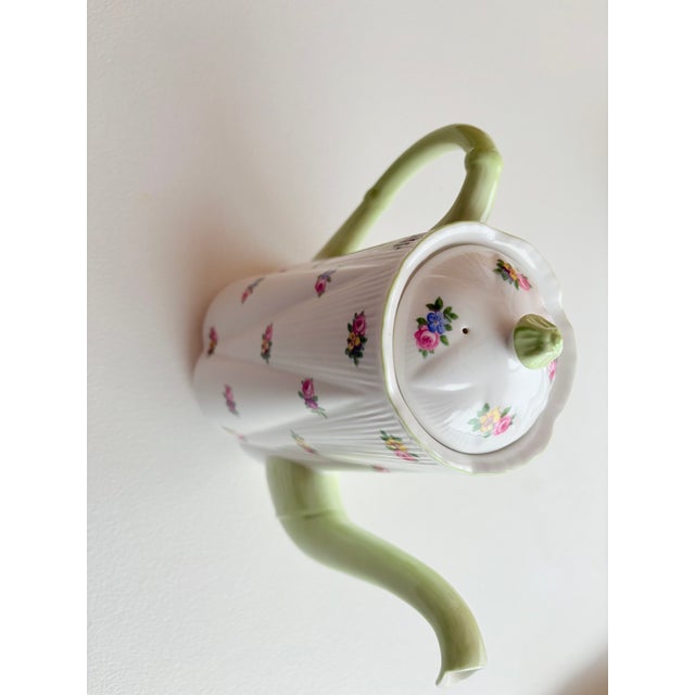 1960s 1960s Shelley Fine Bone China Service for Twelve- 92 Pieces For Sale - Image 5 of 12