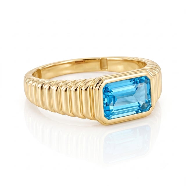 Contemporary Chunky Swiss Blue Topaz Ring | Ribbed Band East-West Emerald Cut | December Birthstone Ring Us 7 For Sale - Image 3 of 3