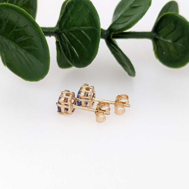 1ct Tanzanite Earring Studs With Natural Diamond Accents in Solid 14k Gold, 5mm, A Pair For Sale In Columbus - Image 6 of 6