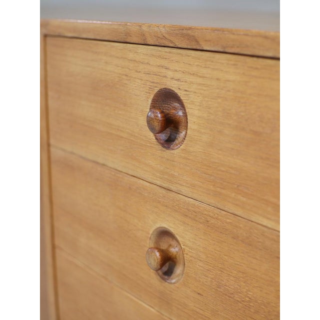 Beige Sideboard in Oak by Hans J. Wegner for Ry Møbler, Denmark, 1960s For Sale - Image 8 of 18