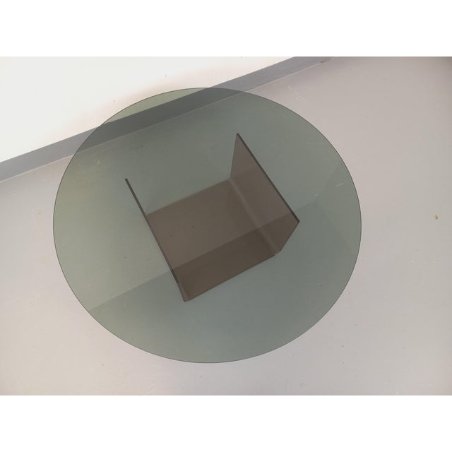 Space Age Round Coffee Table in Glass and Acrylic Glass, 1970s For Sale - Image 4 of 15