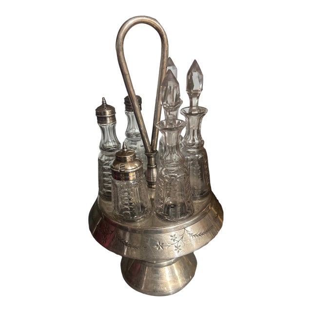 Antique Palmer MFG Silverplate Cruet Set With Etched Glass Bottles, Victorian Quadruple Plate #1045 For Sale