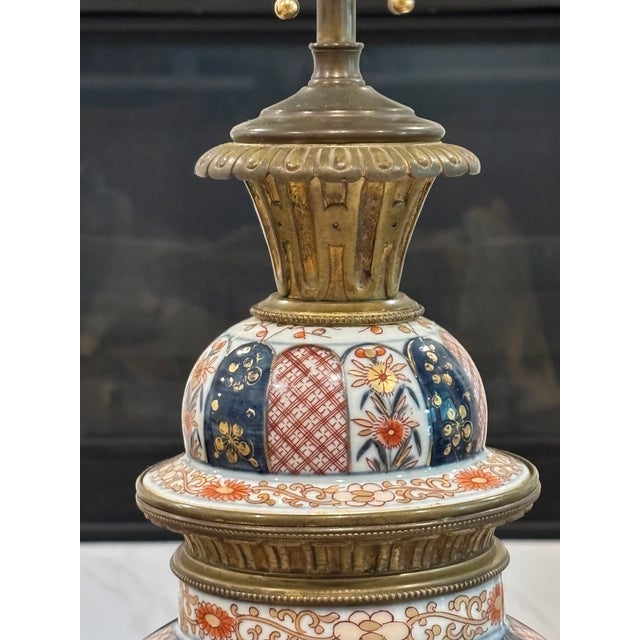 Japanese 19th Century Japanese Arita Porcelain Vase & Gilt Bronze Lion Head Table Lamp For Sale - Image 3 of 16
