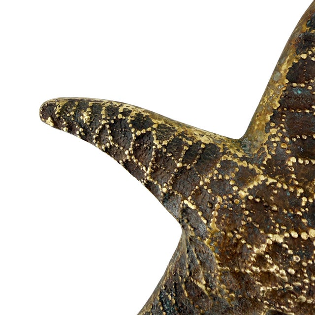 Large Vintage Cast Brass Starfish Sculpture or Paper Weight With Aged Patina, Circa 1970s For Sale - Image 4 of 8