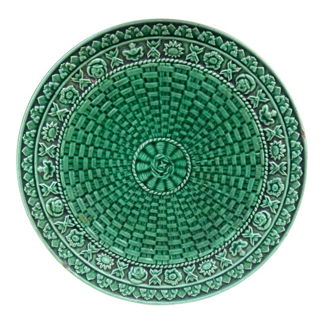 English Green Majolica Plate Circa 1890 For Sale