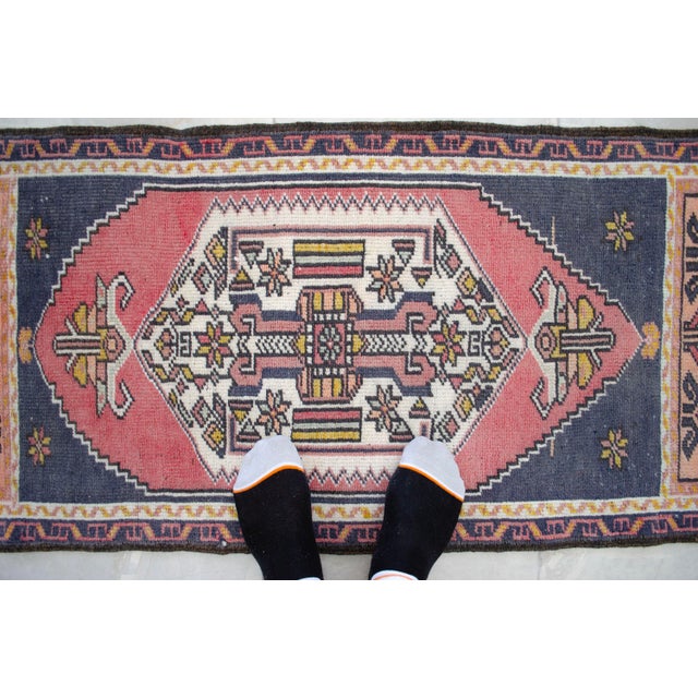 1970s Vintage Turkish Rug 2x4 Pink Navy Hand Knotted Small Area Mat Accent Rug Doormat For Sale - Image 5 of 12